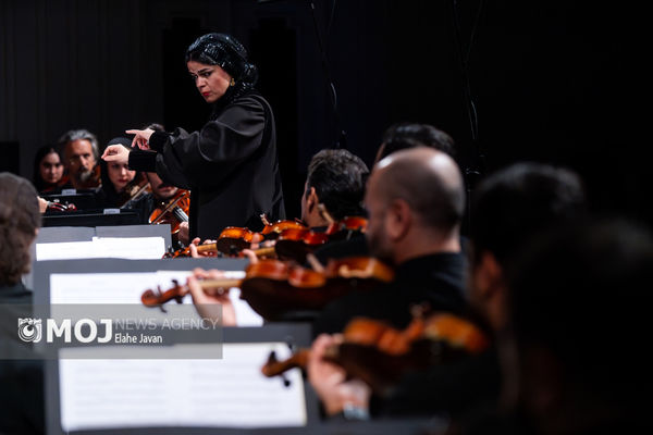 پرواز «پرنده آتشین» با ارکستر سمفونیک تهران در تالار وحدت