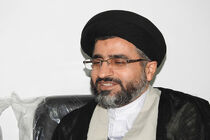 نماز جمعه از ارکان اسلامی دفاع می کند