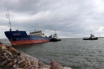 نجات کشتی تجاری ارکیده  از غرق شدگی