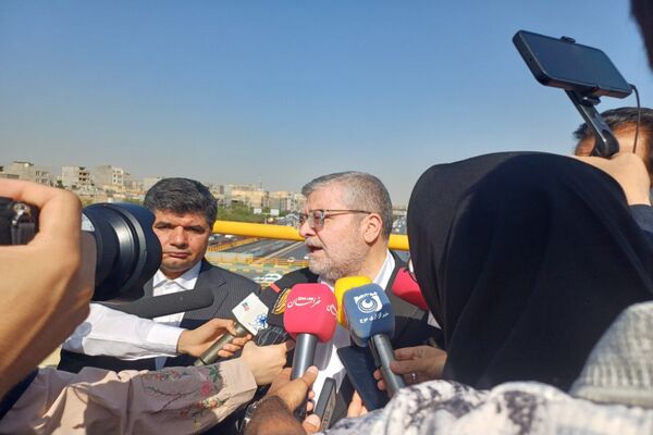 بهره‌ برداری از پل غربی سطح سوم تقاطع خیام در مشهد