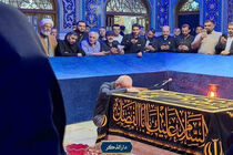 تشرف پزشکیان به زیارت حرم مطهر امام رضا (ع)