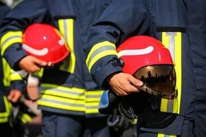 حریق کارگاه تولید ورق کارتن در دزفول مهار شد