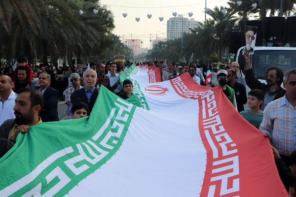 انقلاب اسلامی جلوه غلبه حق بر باطل است