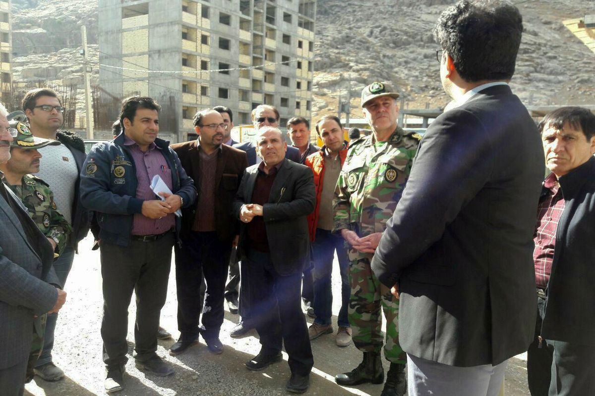 بازدید اصلانی از مسکن مهر خرم آباد
