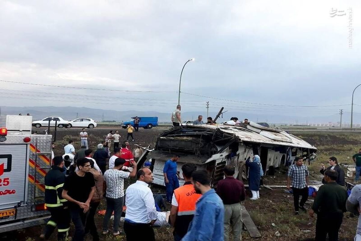 واژگونی اتوبوس