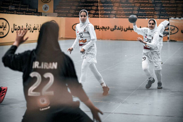 دختران هندبال ایران به کره جنوبی باختند/ چشم به دیدار فردا با قرقیزستان
