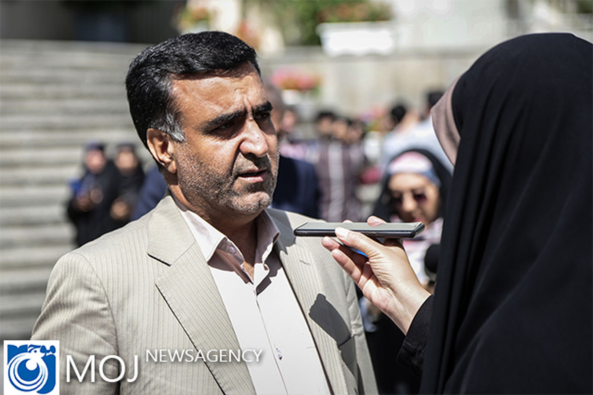 اعضای هیأت دولت در جمع خبرنگاران