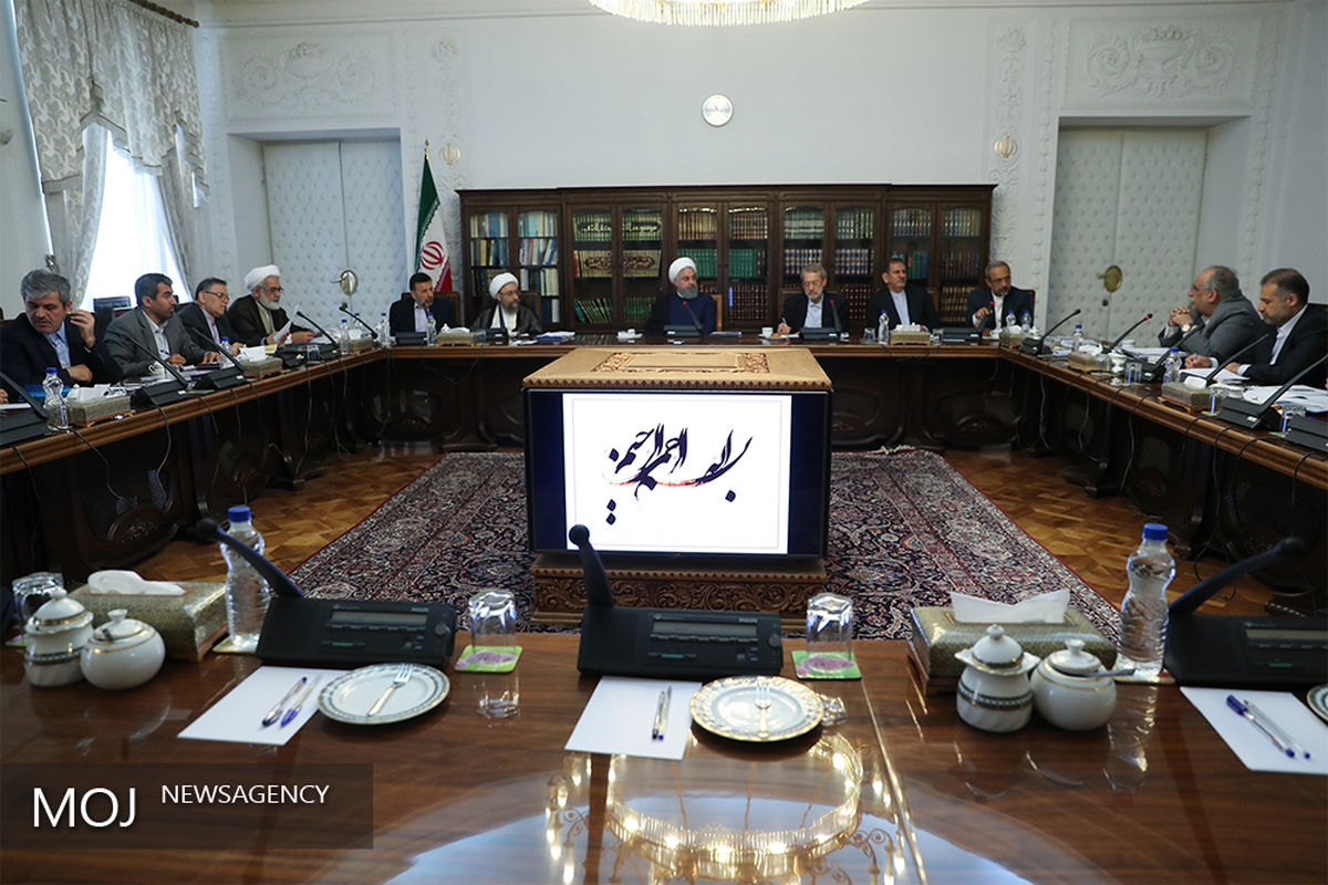 نشست اقتصادی سران قوای سه گانه