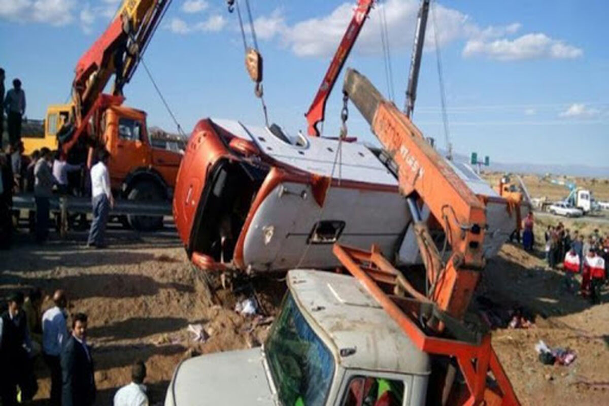 اتوبوس دختران هرمزگانی