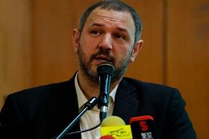 هنر خاصی نیست که با وجود پول و امکانات کار انجام شود