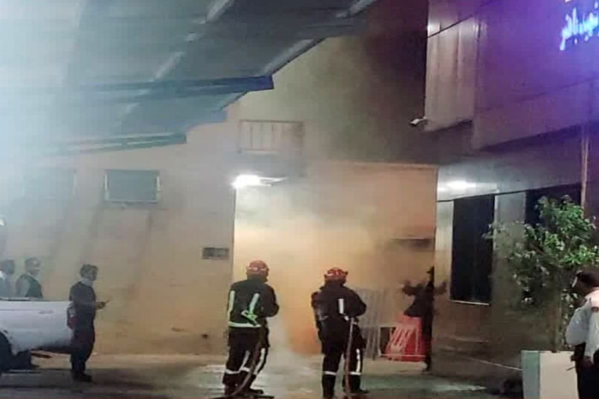 مانور اطفاء حریق در بندر شهید باهنر