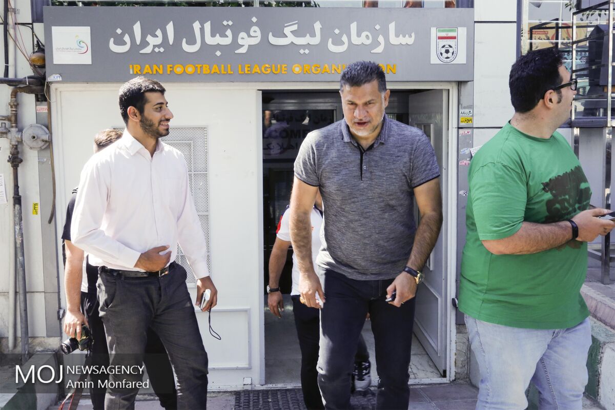 علی دایی سرمربی تیم سایپا
