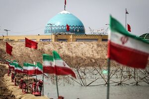 وزیر بهداشت با حضور در یادمان شلمچه به شهدای هشت سال دفاع مقدس ادای احترام کرد