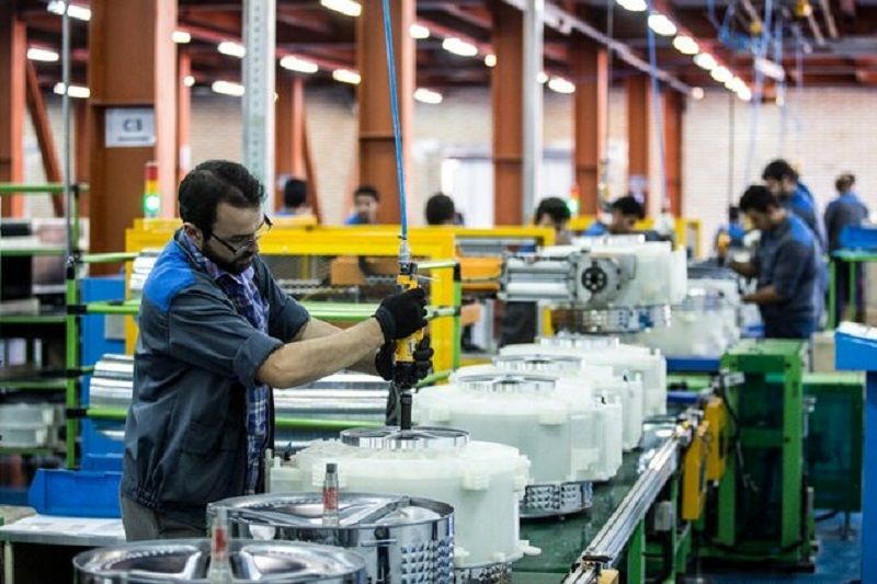 تنها راه رونق تولید کاهش نرخ ارز است
