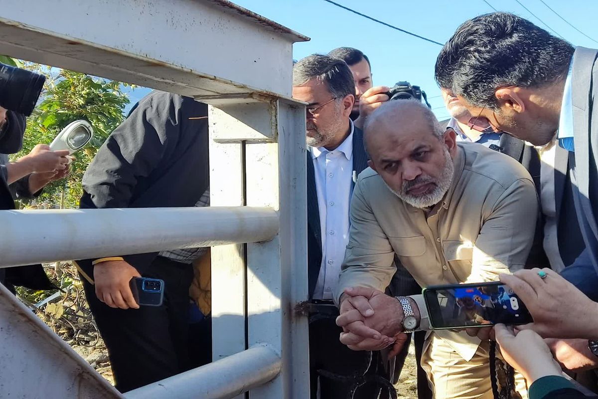 بازدید وزیر کشور از پل کلارآباد