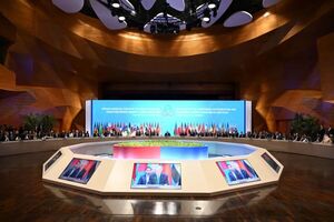 ایران و ۱۲ کشور در اعتراض به سخنرانی رئیس رژیم صهیونیستی سالن اجلاس سیکا را ترک کردند