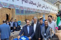 استاندار اصفهان رأی خود را به صندوق انداخت
