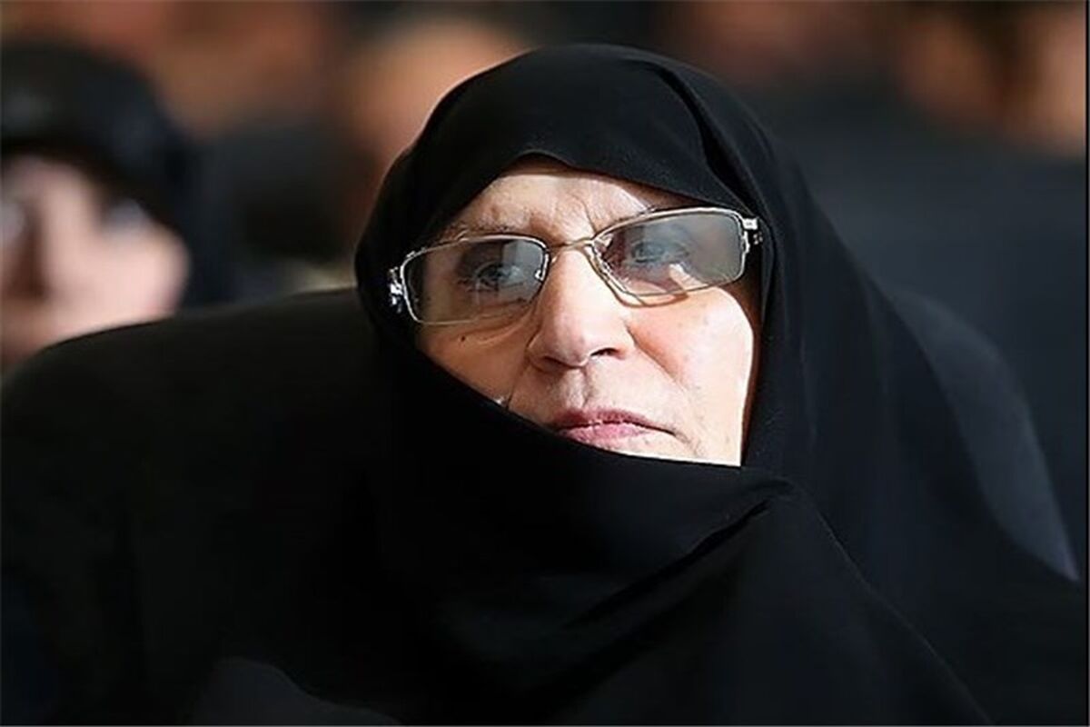 دختر امام خمینی (ره)