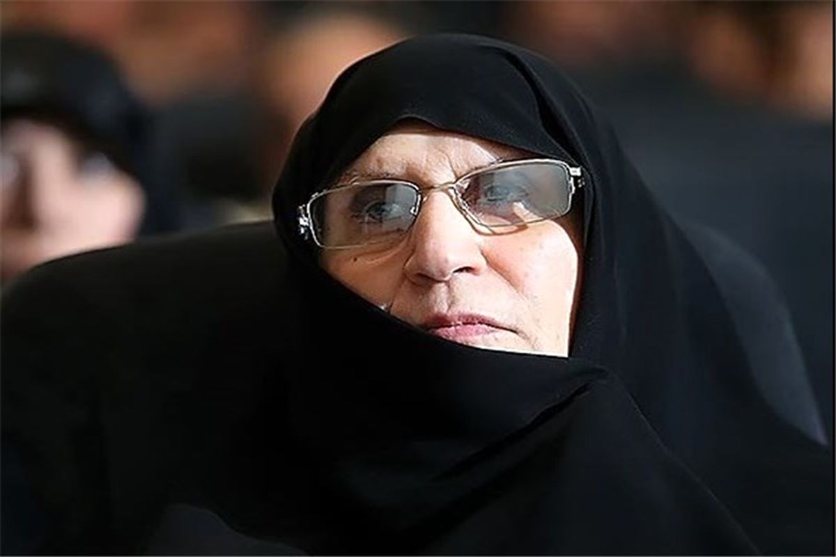 دختر امام خمینی (ره)