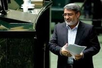 وزیر کشور و وزیر دفاع در صحن علنی مجلس حاضر شدند