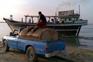 قاچاق گسترده متاسفانه ریشه در عدم نظارت تعمدی ما در توزیع و نظارت سوخت دارد