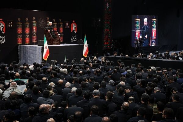 عزاداری شب تاسوعا در جوار قتلگاه رهبر شهید انقلاب با هزاران نفر برگزار شد