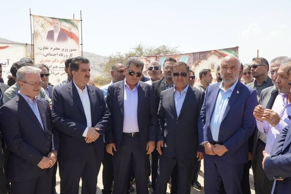 سفر وزیر تعاون، کار و رفاه اجتماعی و مدیرعامل بانک رفاه کارگران به استان فارس به مناسبت هفته دولت