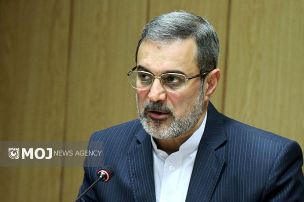 جامعه ایران در نقطه گذار تاریخی و پیچیده قرار دارد