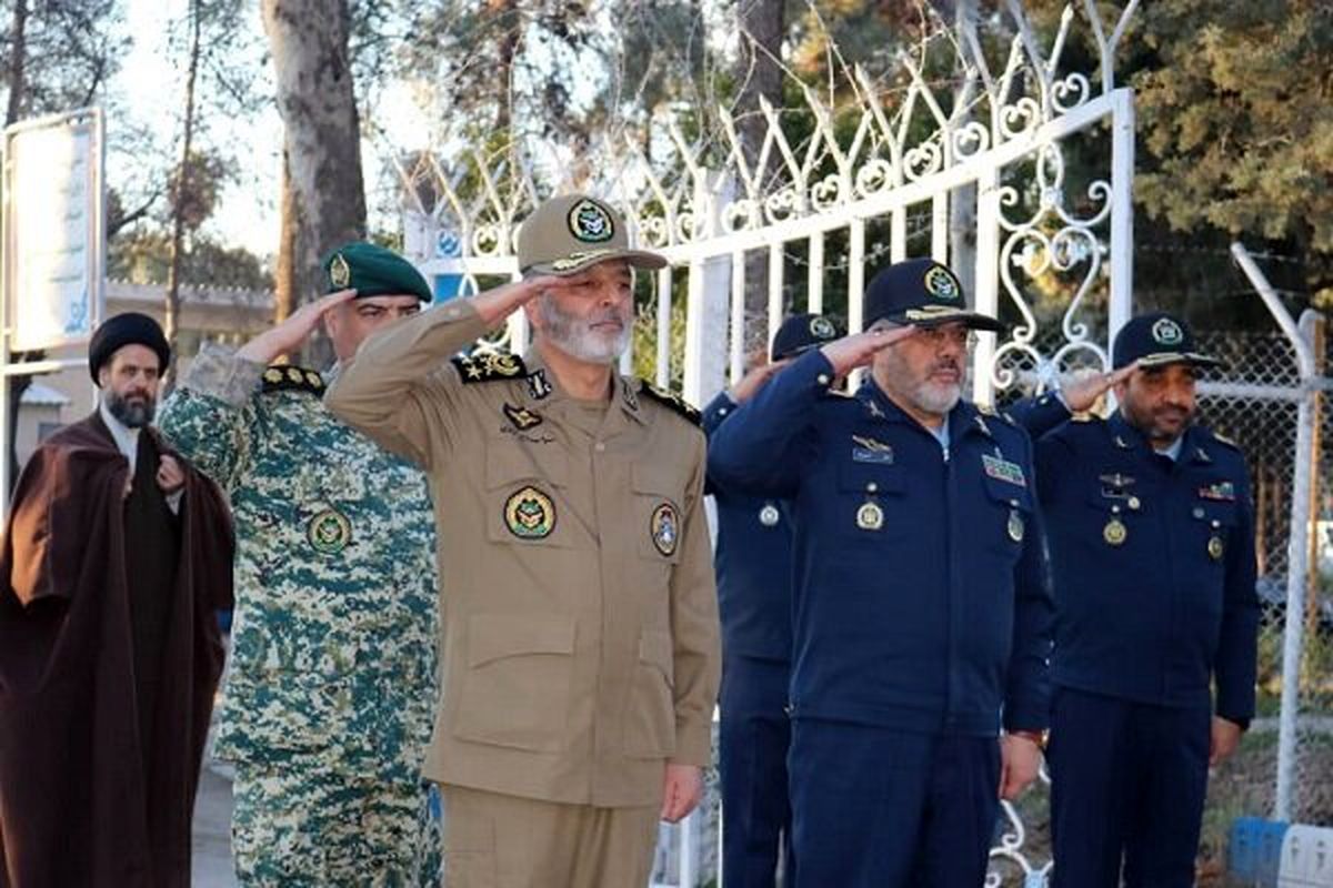 بازدید سرلشکر موسوی از پایگاه هوایی شهید دوران