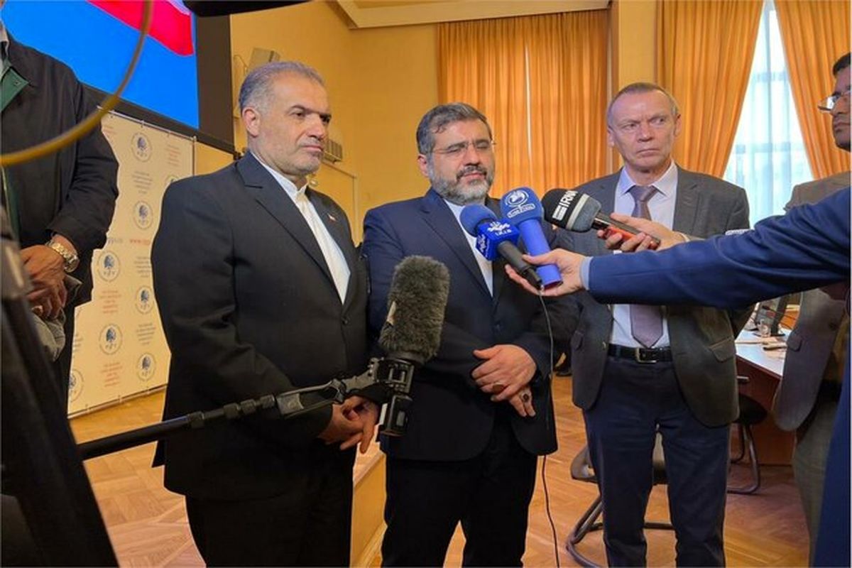 وزیر فرهنگ و ارشاد اسلامی در روسیه