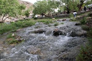 قدمت تفرجگاه غربال بیز مهریز مربوط به دوران اشکانیان است