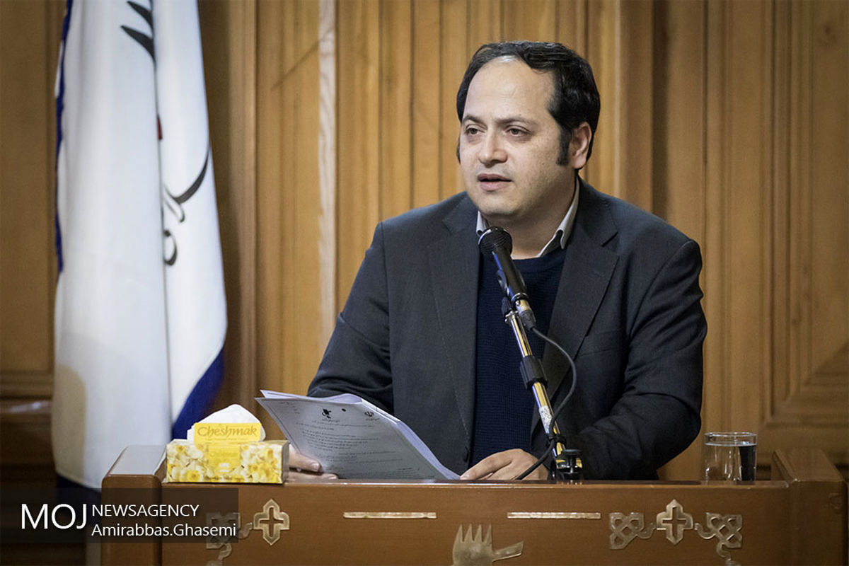 یکصدونوزدهمین جلسه شورای شهر تهران/ آرش میلانی