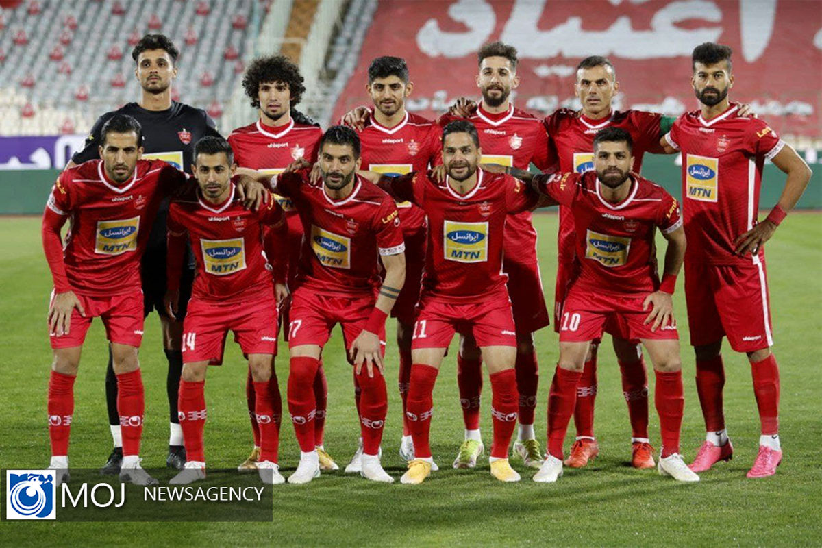 دیدار تیم های فوتبال پرسپولیس و مس رفسنجان