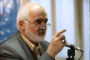 باید دلار را از روند معاملات ارزی کشورها حذف کنیم /سلطه گری آمریکا برای حفظ منابع اقتصادی و مالی خود در سایر کشورها