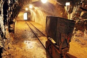 نیشابور دارای ۶۴ معدن با ۱۸ نوع ماده معدنی در غرب خراسان رضوی