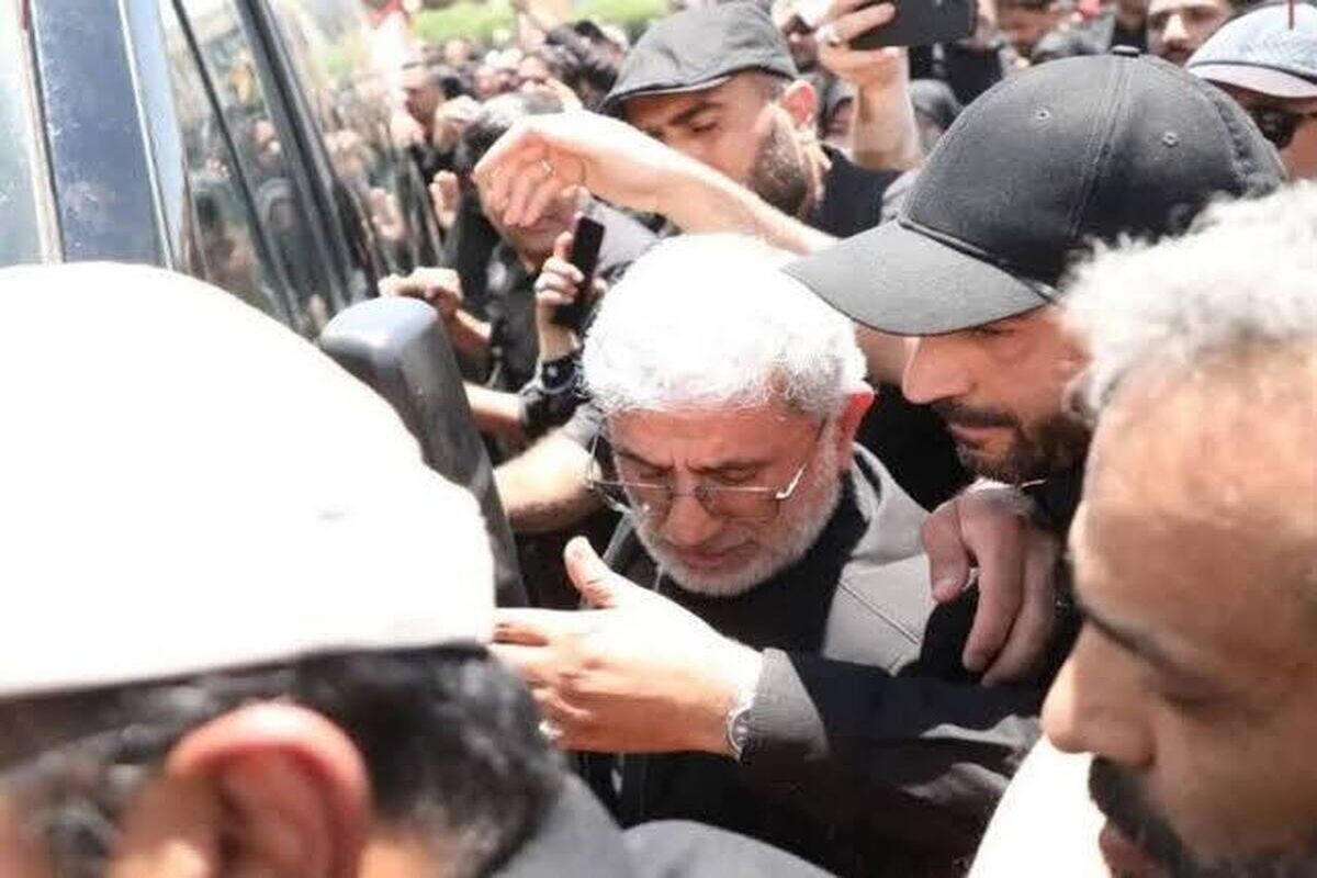 استقبال از پیکر رهبر شهید در فرودگاه مشهد