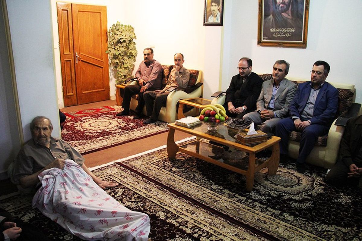 دیدار با خانواده شهید