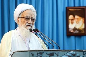 اگر کتابی گمراه کننده باشد مسئولان وزارت ارشاد در آن گناه شریک هستند