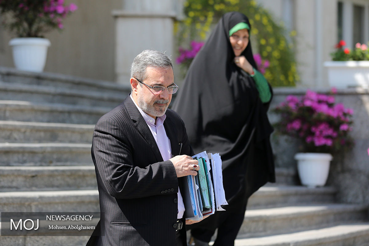 سیدمحمد بطحایی وزیر آموزش و پرورش