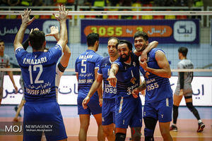 دیدار تیم های والیبال پیکان و شمس