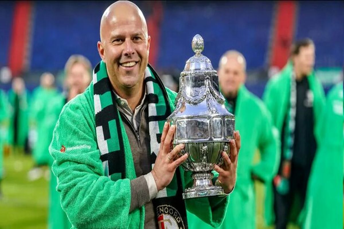 آرنه اسلات در لیورپول