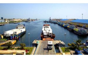 افزایش 34 درصدی عملیات کانتینری در بنادر شهید باهنر و شرق استان