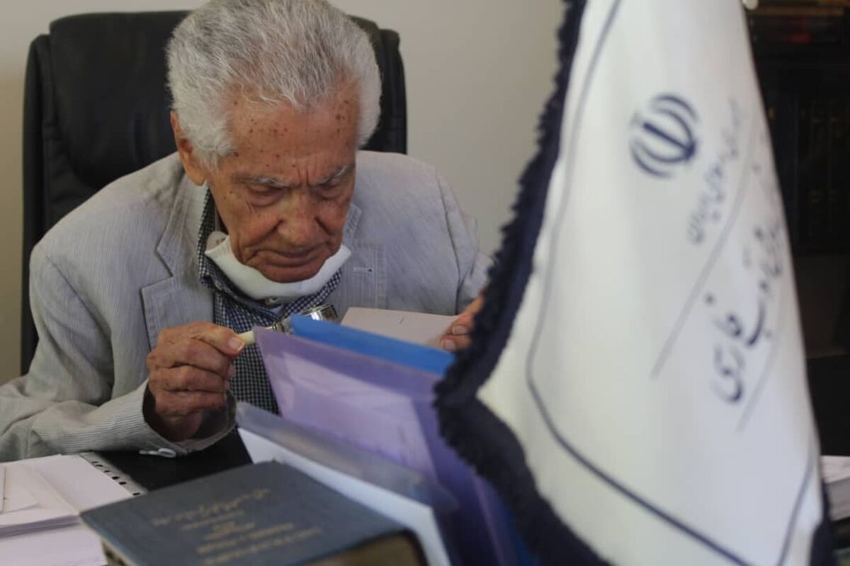 احمد سمیعی گیلانی