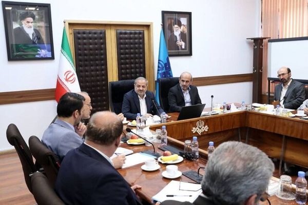 مدرسه تلویزیونی ایران ادامه می‌یابد