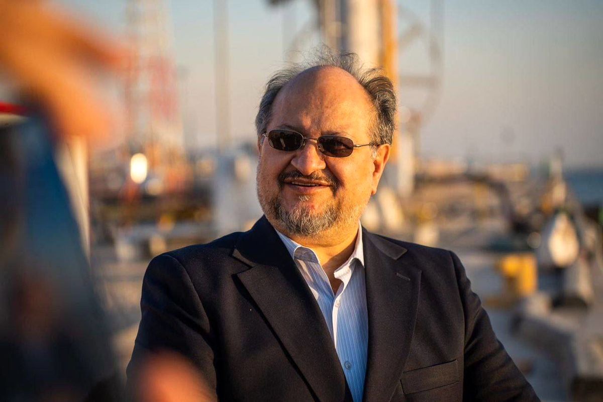 شریعتمداری