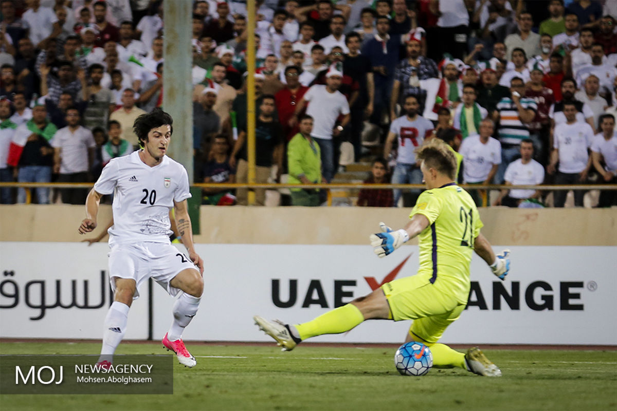 دیدار تیم های ملی فوتبال ایران و ازبکستان