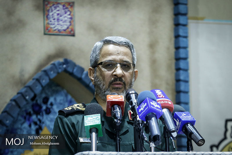دانشجوی بسیجی خواهند توانست تحریمهای جنایتکارانه را دور بزند