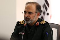 لزوم ورود دانشجویان بسیجی به مدارس/ دانشجویان در ایجاد، تداوم و پیشرفت انقلاب نقش موثری داشتند 