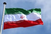 پرچم ایران بر عرشه کشتی توقیف شده در تنگه هرمز به اهتزاز درآمد