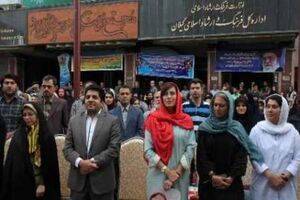 برپایی نمایشگاه خیریه آثار هنری در پیاده راه فرهنگی رشت